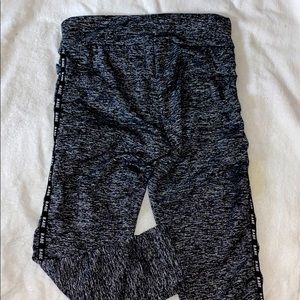 Fashion nova active wear leggings